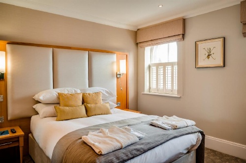 Oakley Hall Hotel image 23